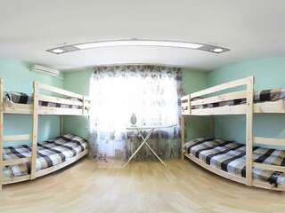Гостиница Stop House Хостел Новосибирск Кровать в общем четырехместном номере-1